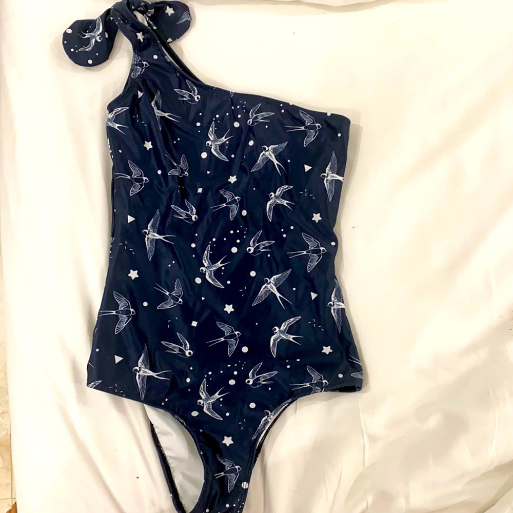 Verdelimon navy blue, one shoulder one piece size small